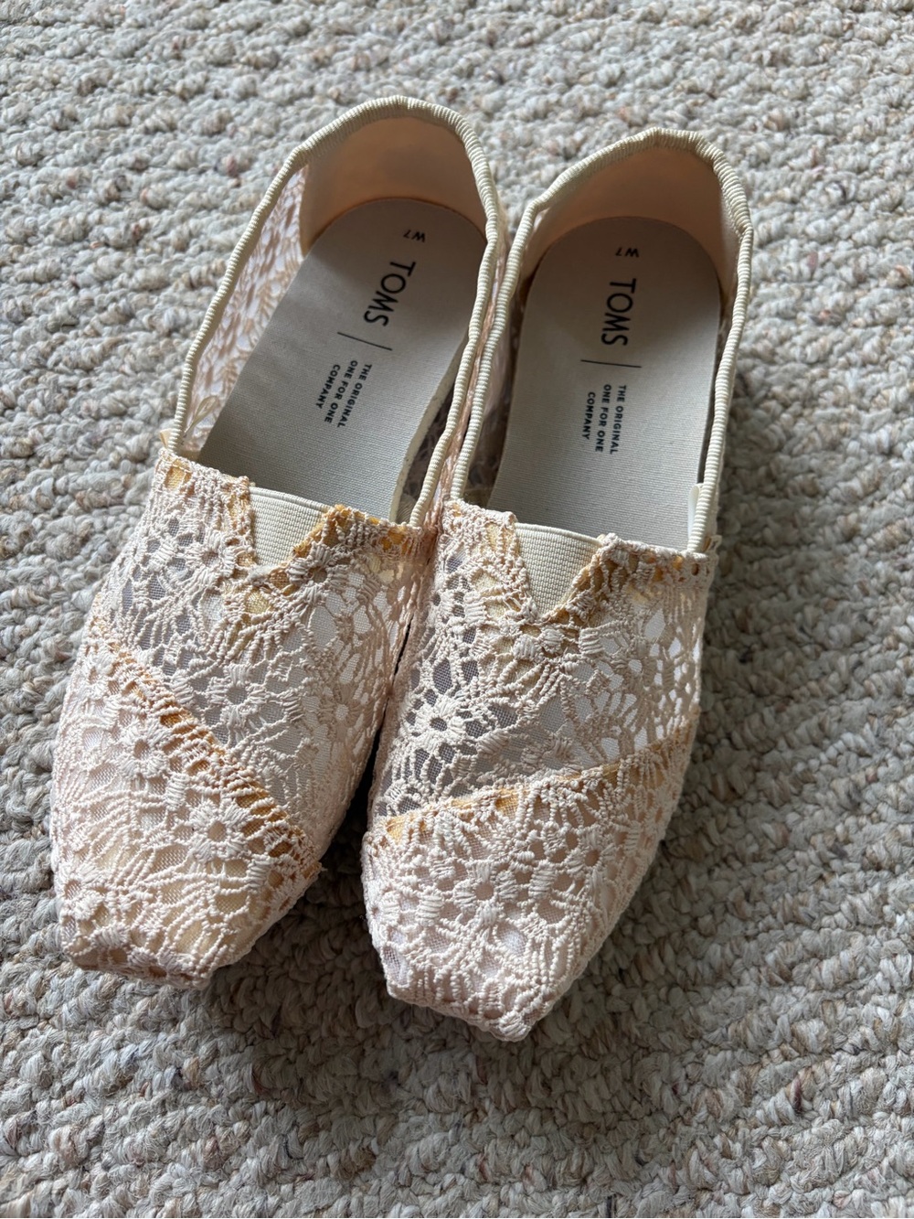 TOMS Cream Lace Alpargata